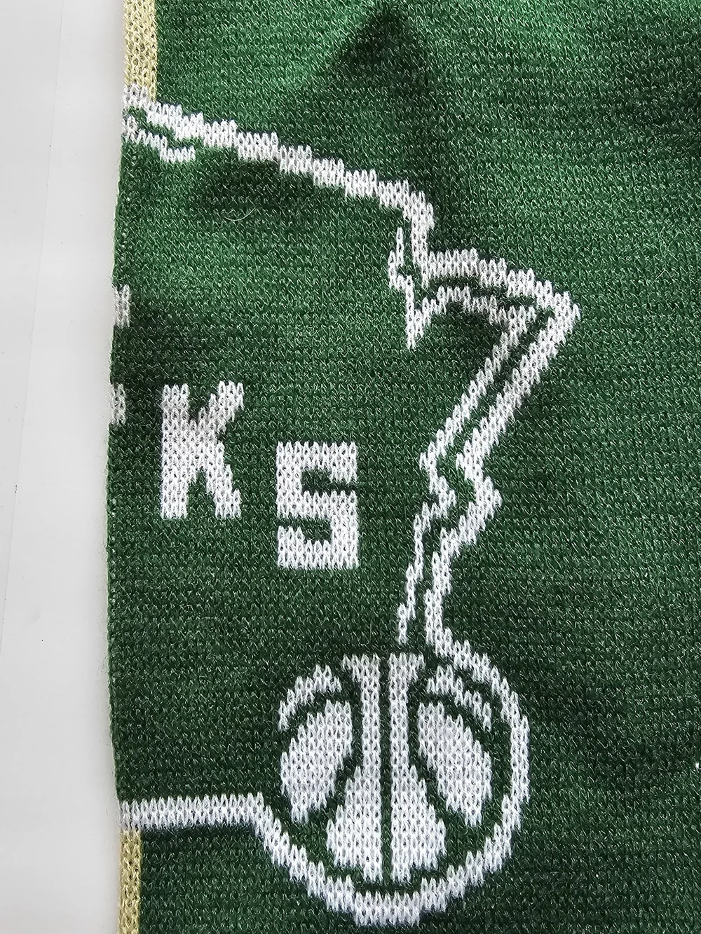 Green Knit Fan Scarf with Cream Trim